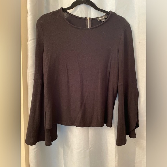 Black Wide Sleeved Shirt - Picture 2 of 4